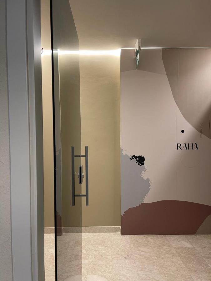 Raha Suites Syracuse Exterior photo